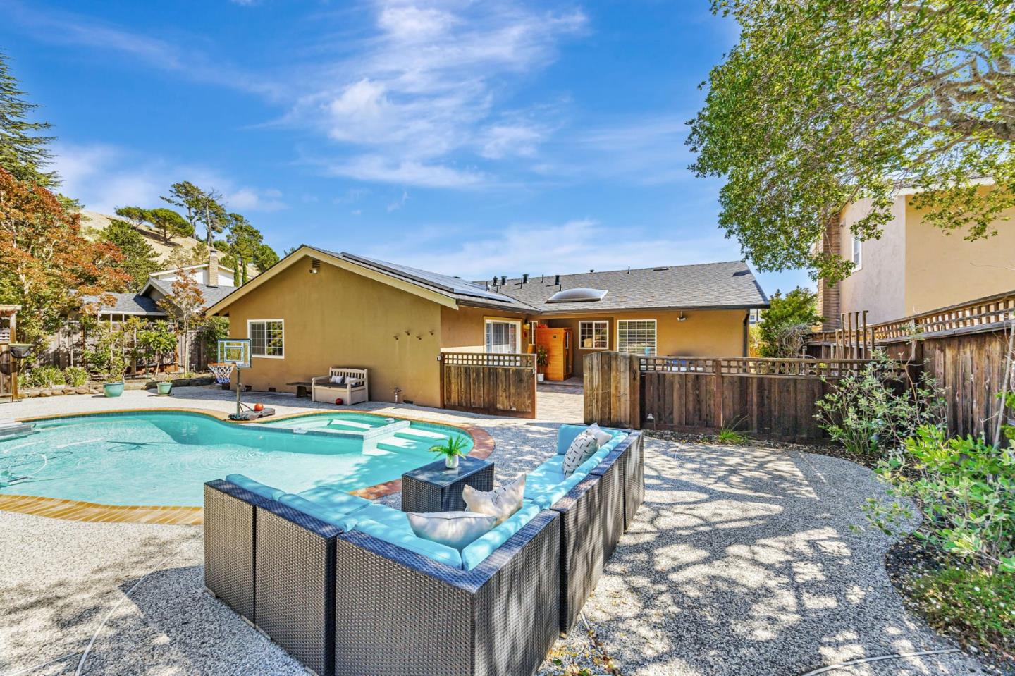 1741 Los Altos Drive