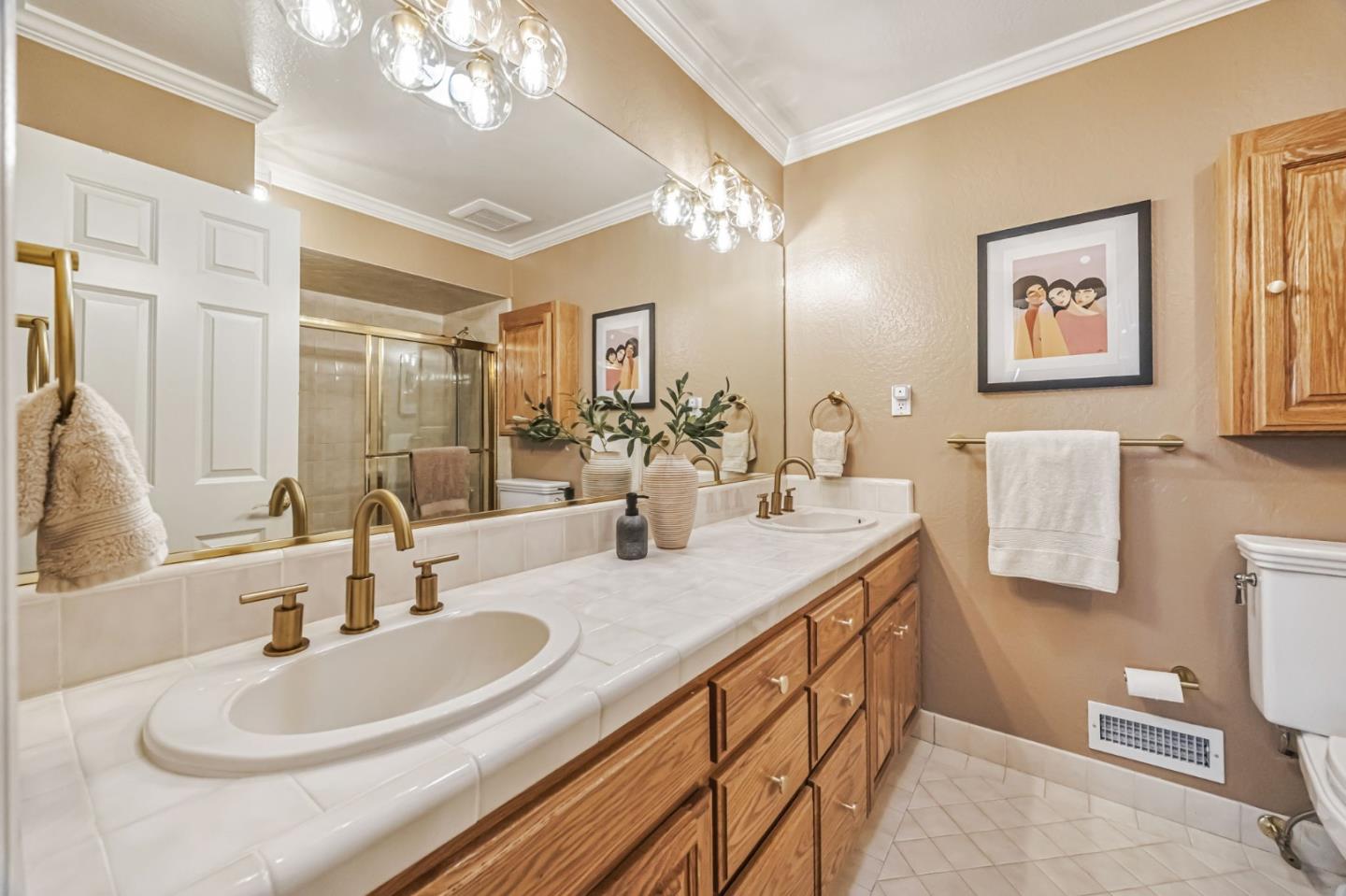 1741 Los Altos Drive