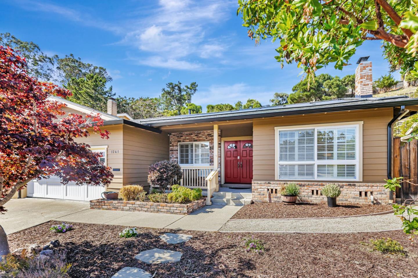 1741 Los Altos Drive