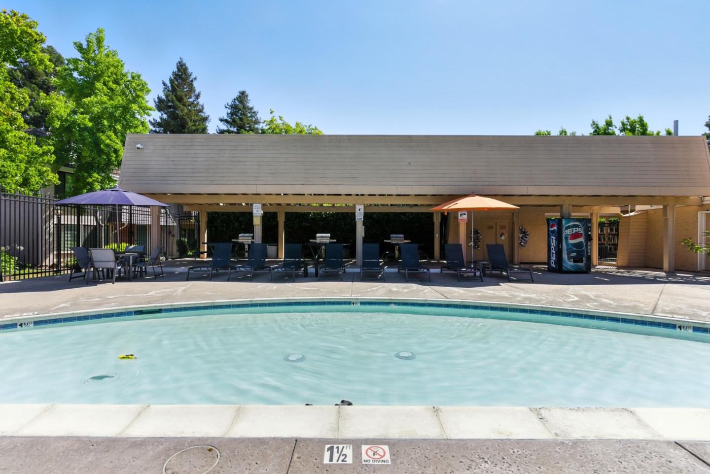 4590 Cimarron River Court