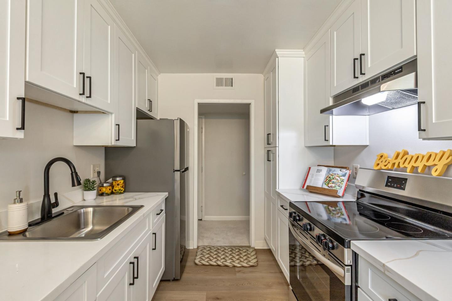 181 Del Medio Avenue 307