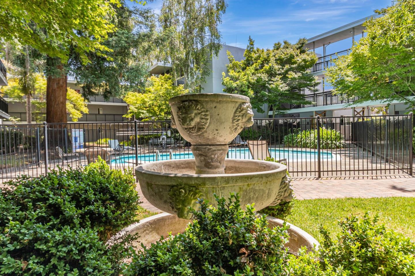 181 Del Medio Avenue 307