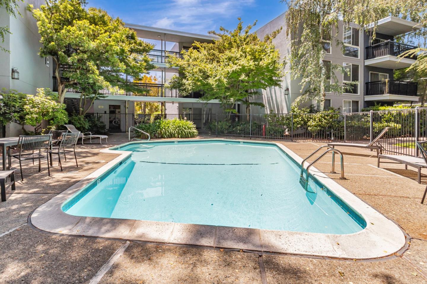 181 Del Medio Avenue 307