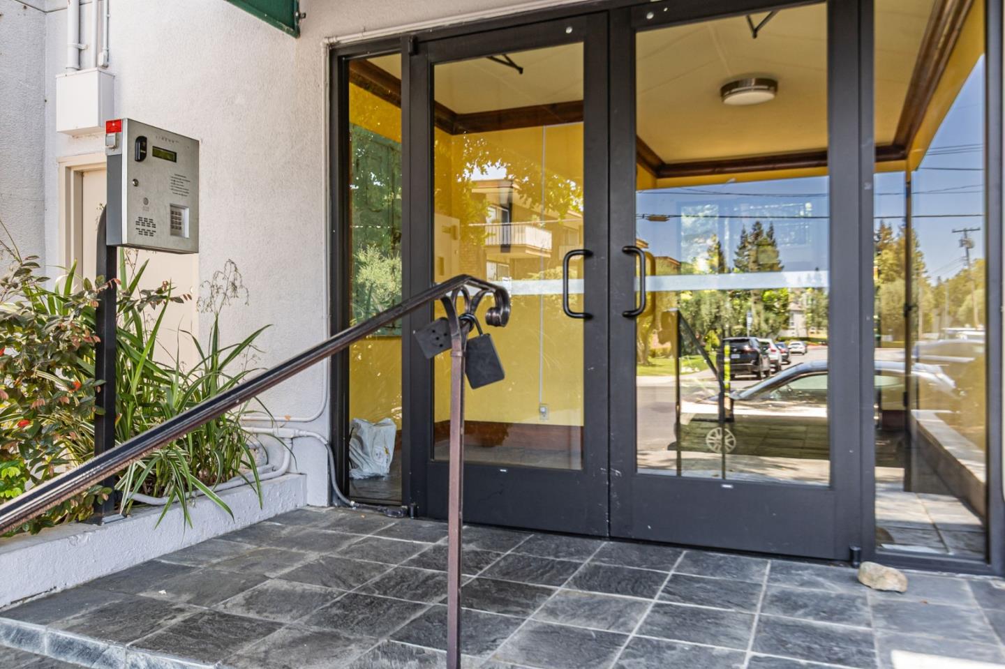 181 Del Medio Avenue 307