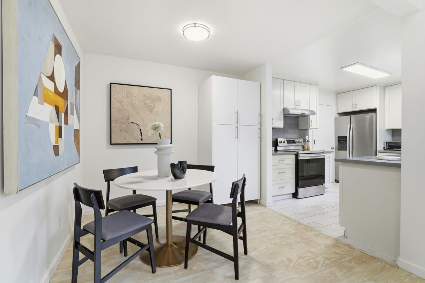1092 Strayer Drive