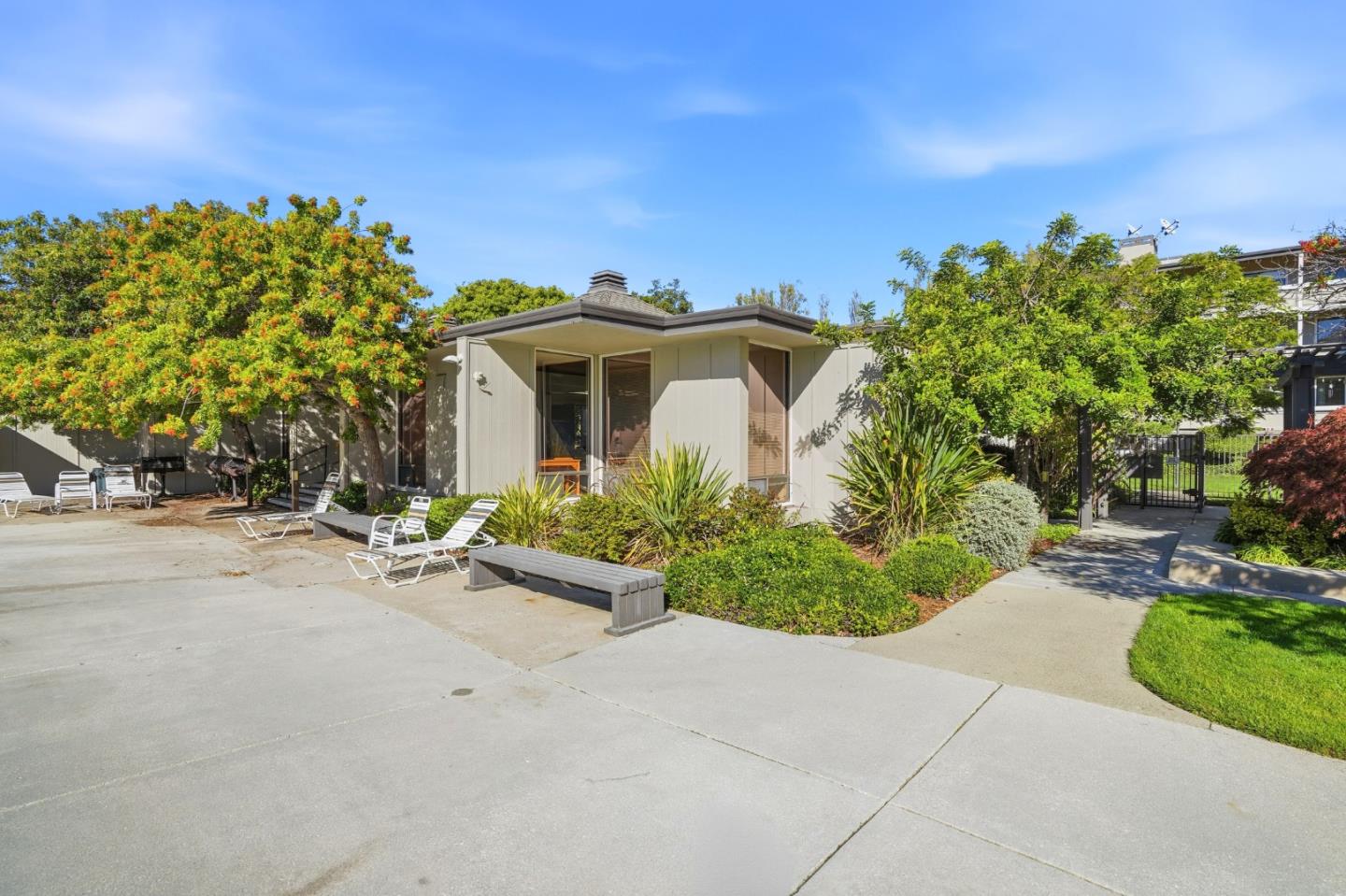 1171 Compass Lane 305