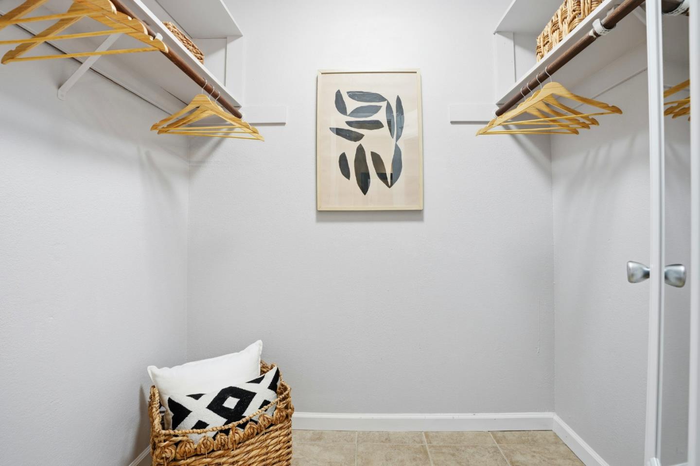 1171 Compass Lane 305