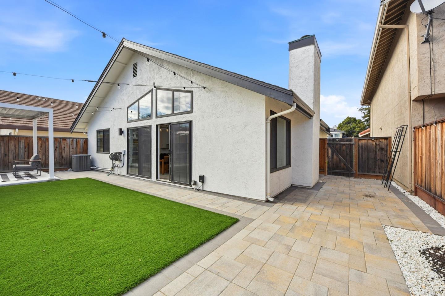 4822 La Habra Street