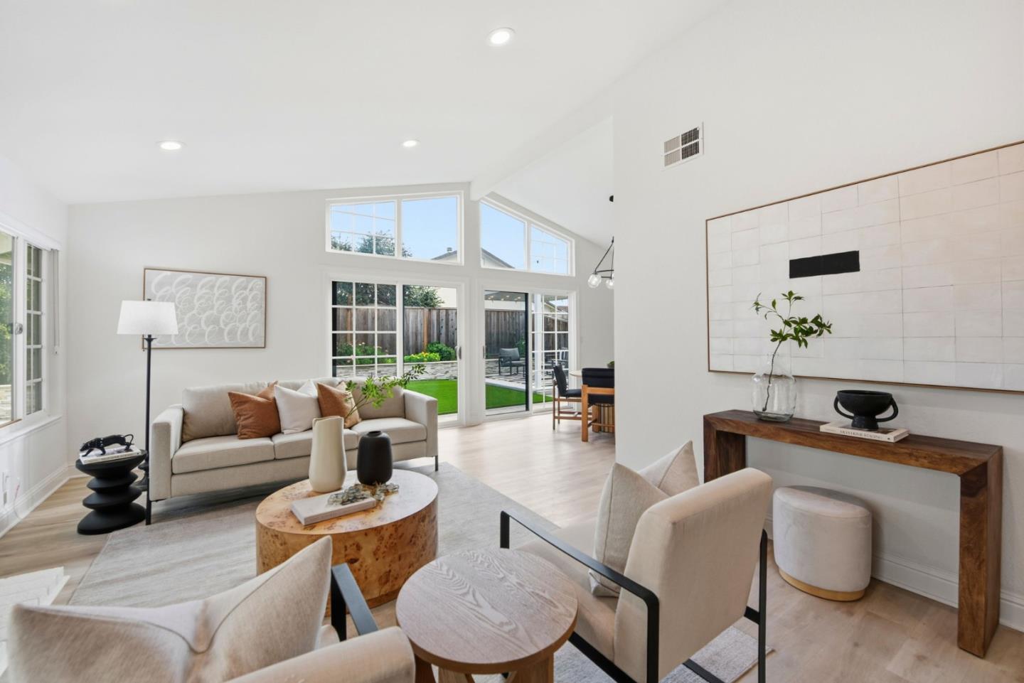 4822 La Habra Street