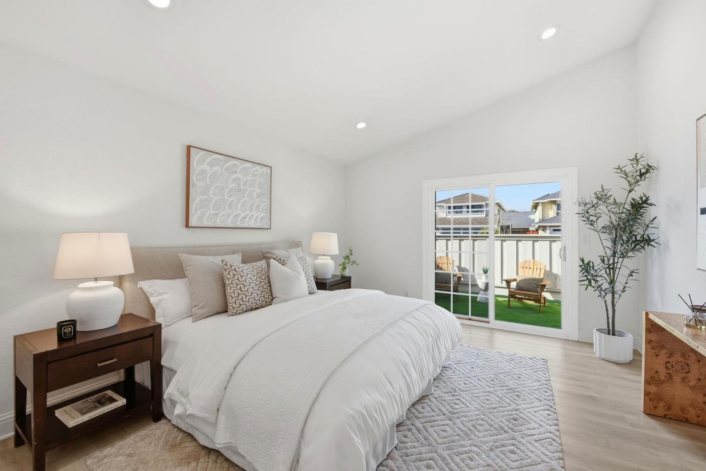 4822 La Habra Street