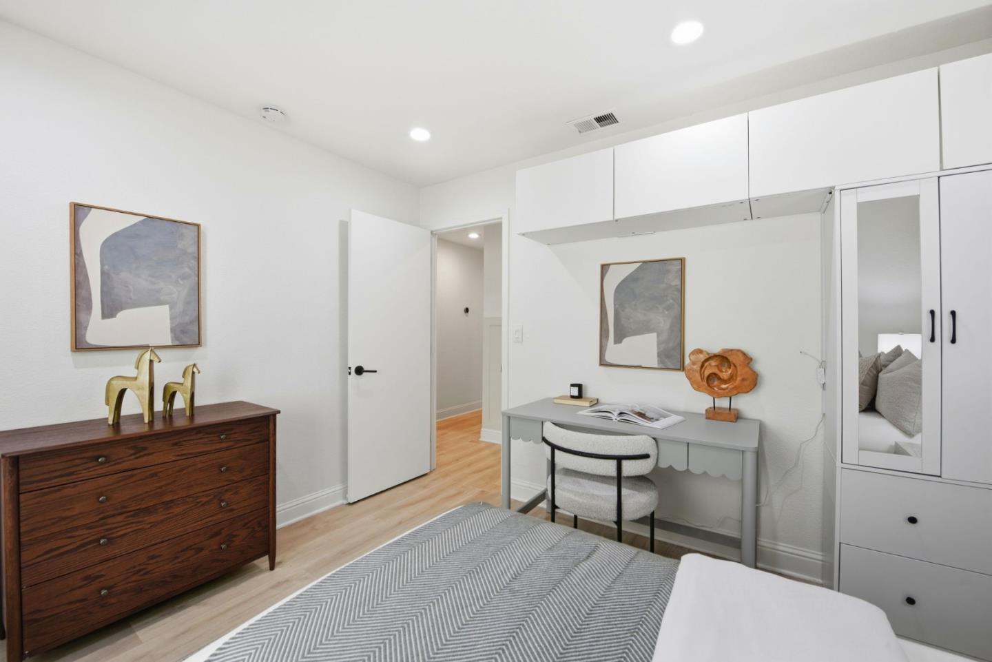 4822 La Habra Street