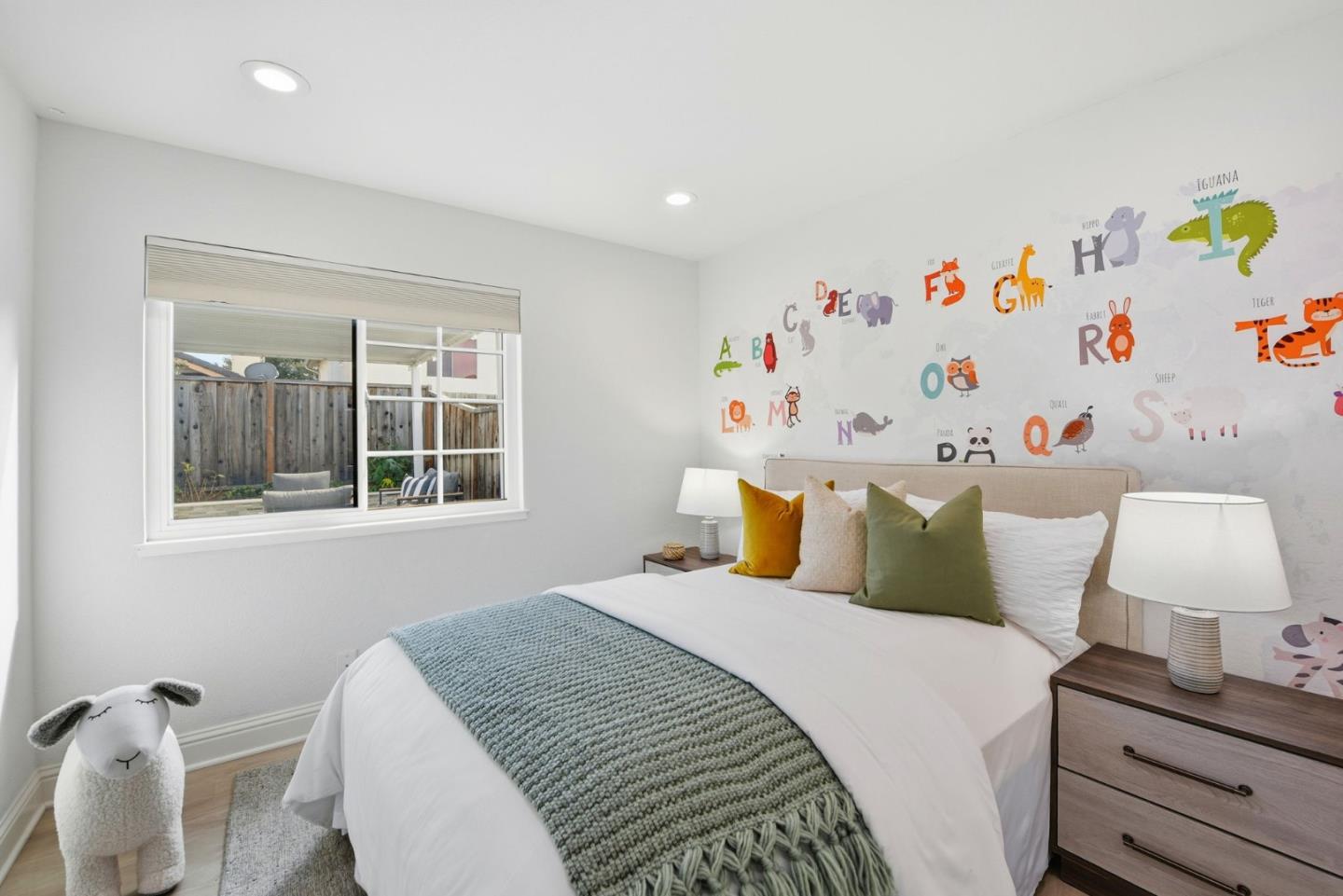 4822 La Habra Street