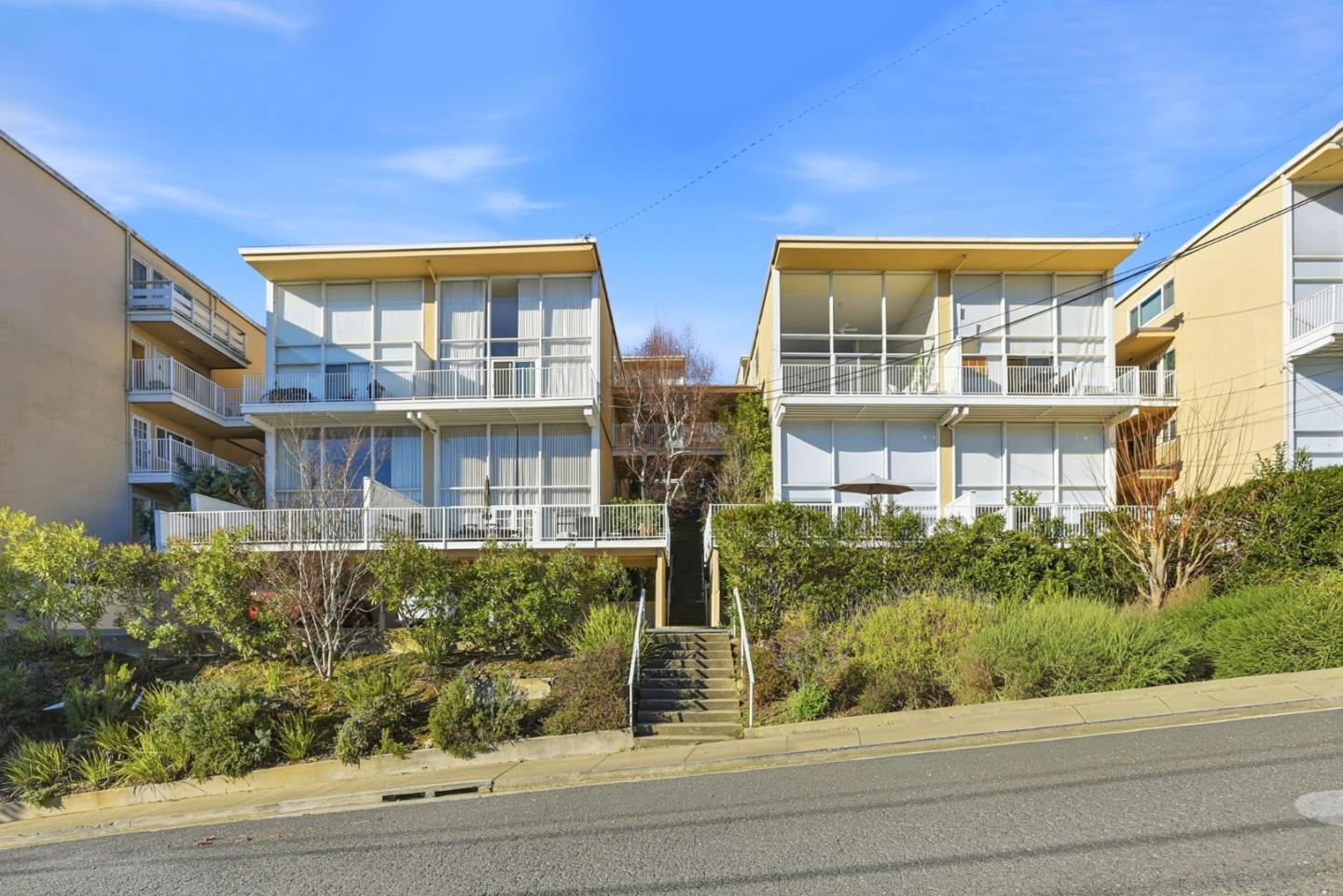 404 Portofino Drive 3