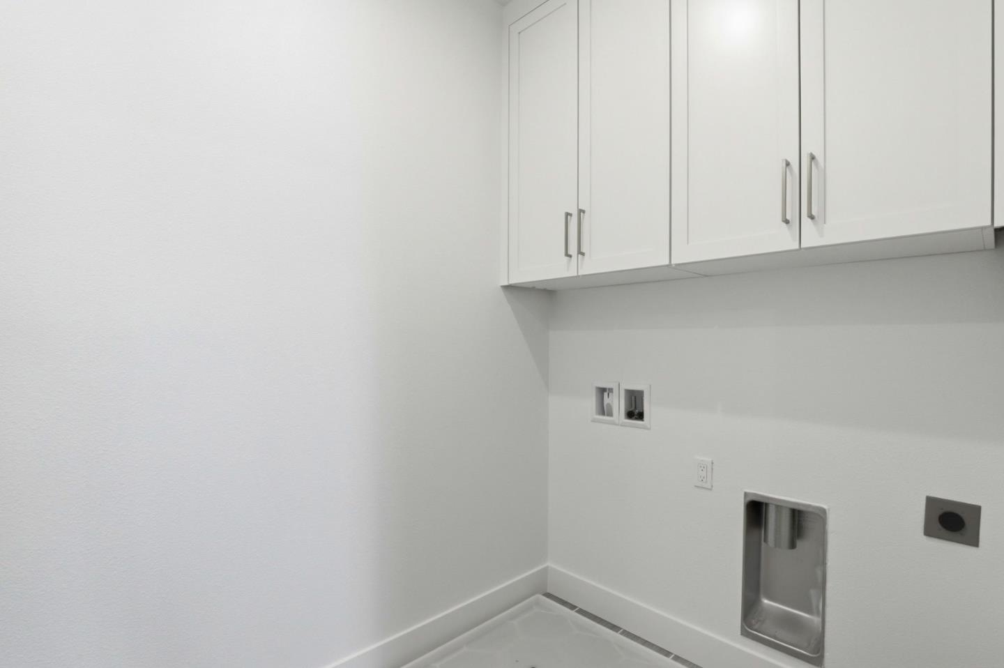 7387 Ailes Court
