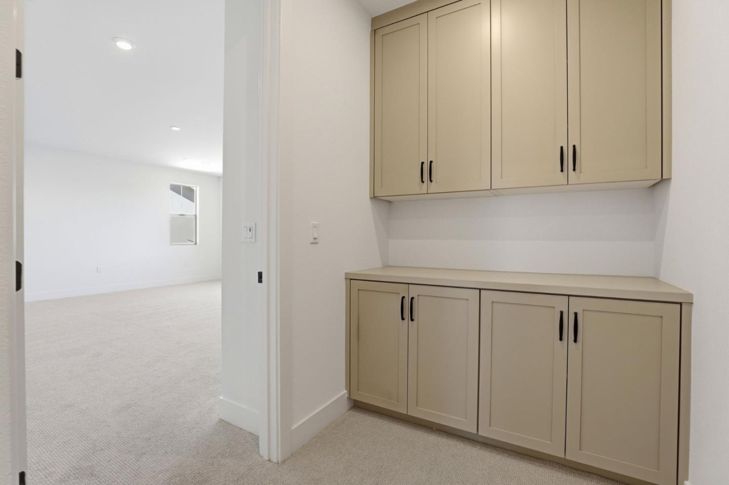 7376 Ailes Court