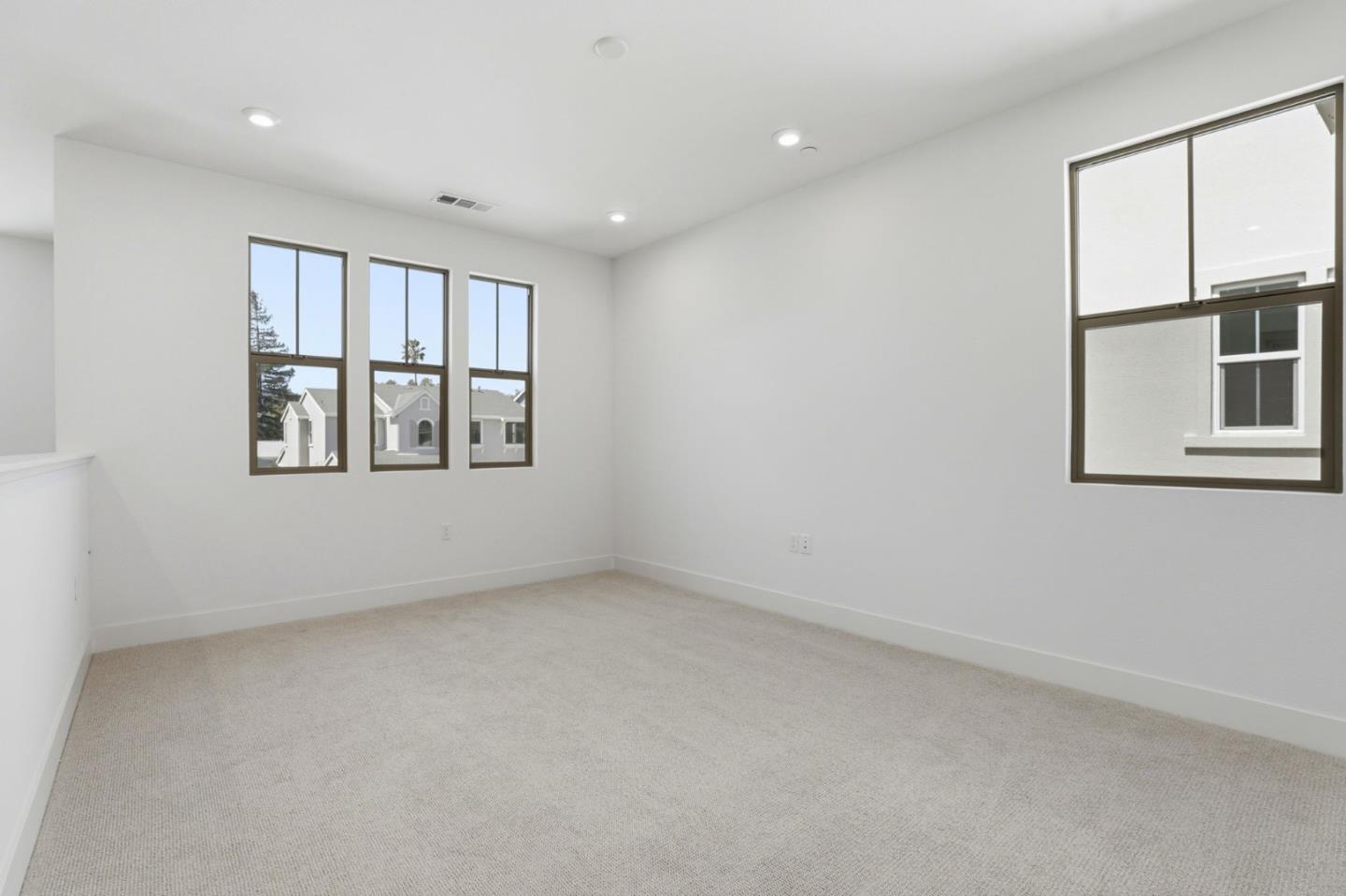 7376 Ailes Court