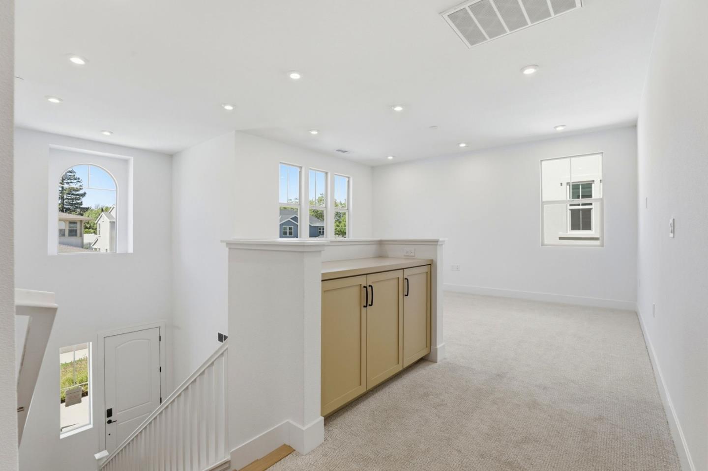 7376 Ailes Court