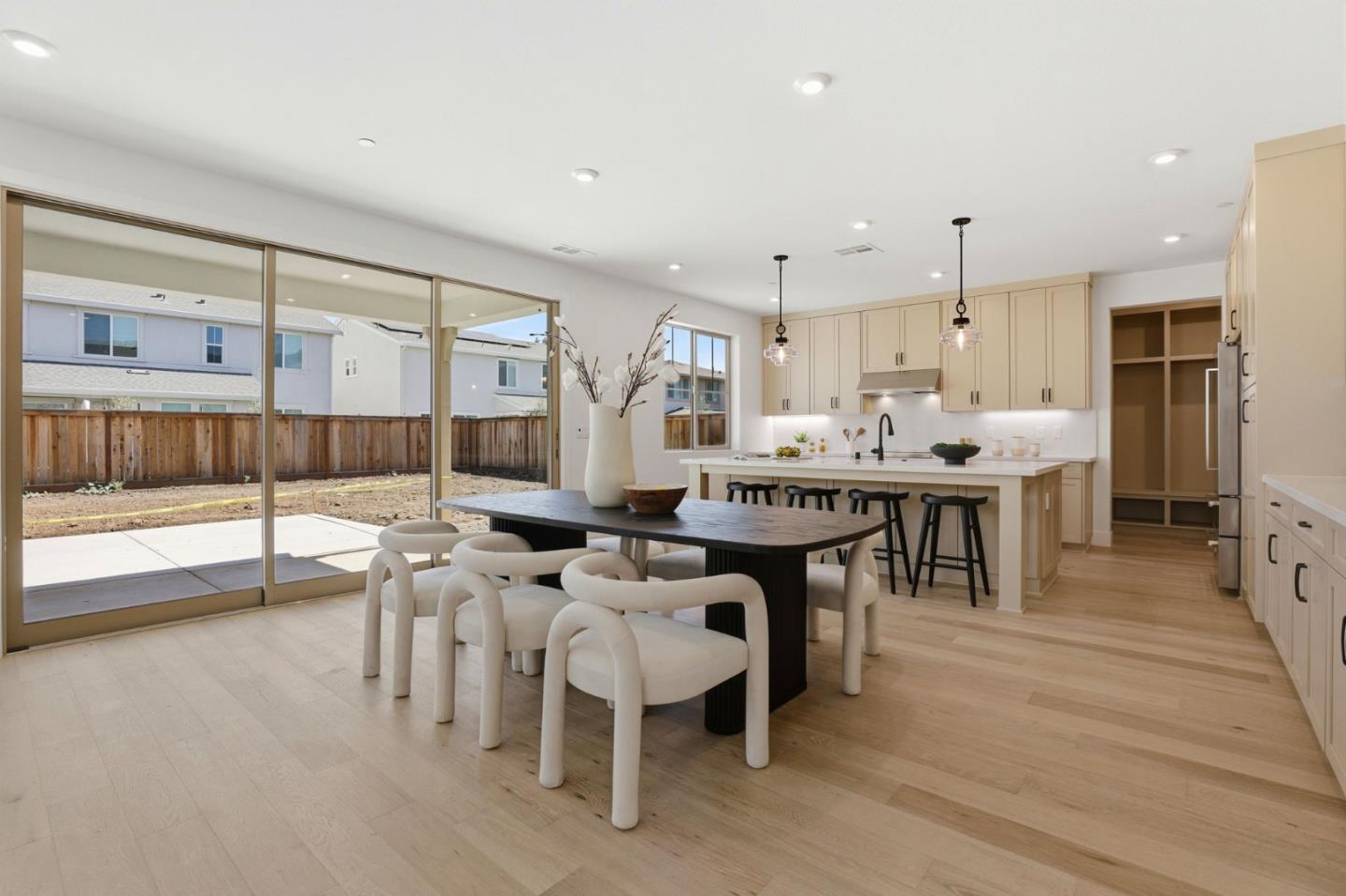 7376 Ailes Court