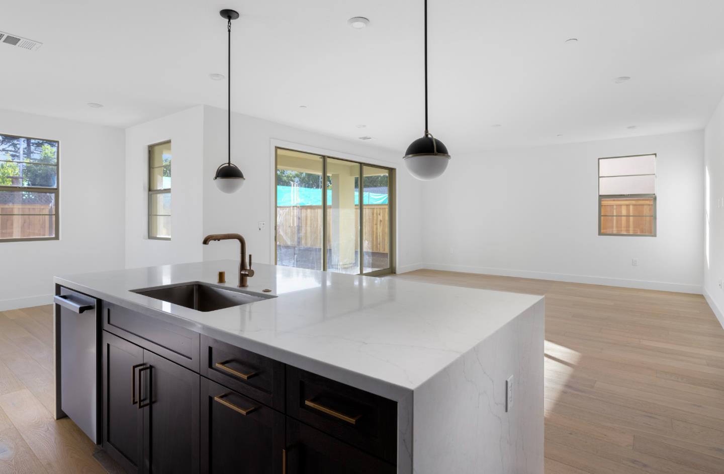 7379 Ailes Court