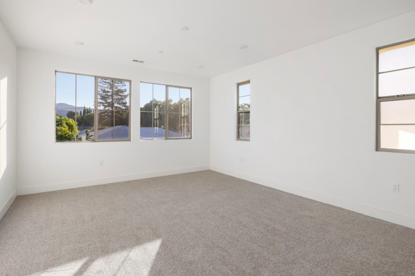 7379 Ailes Court