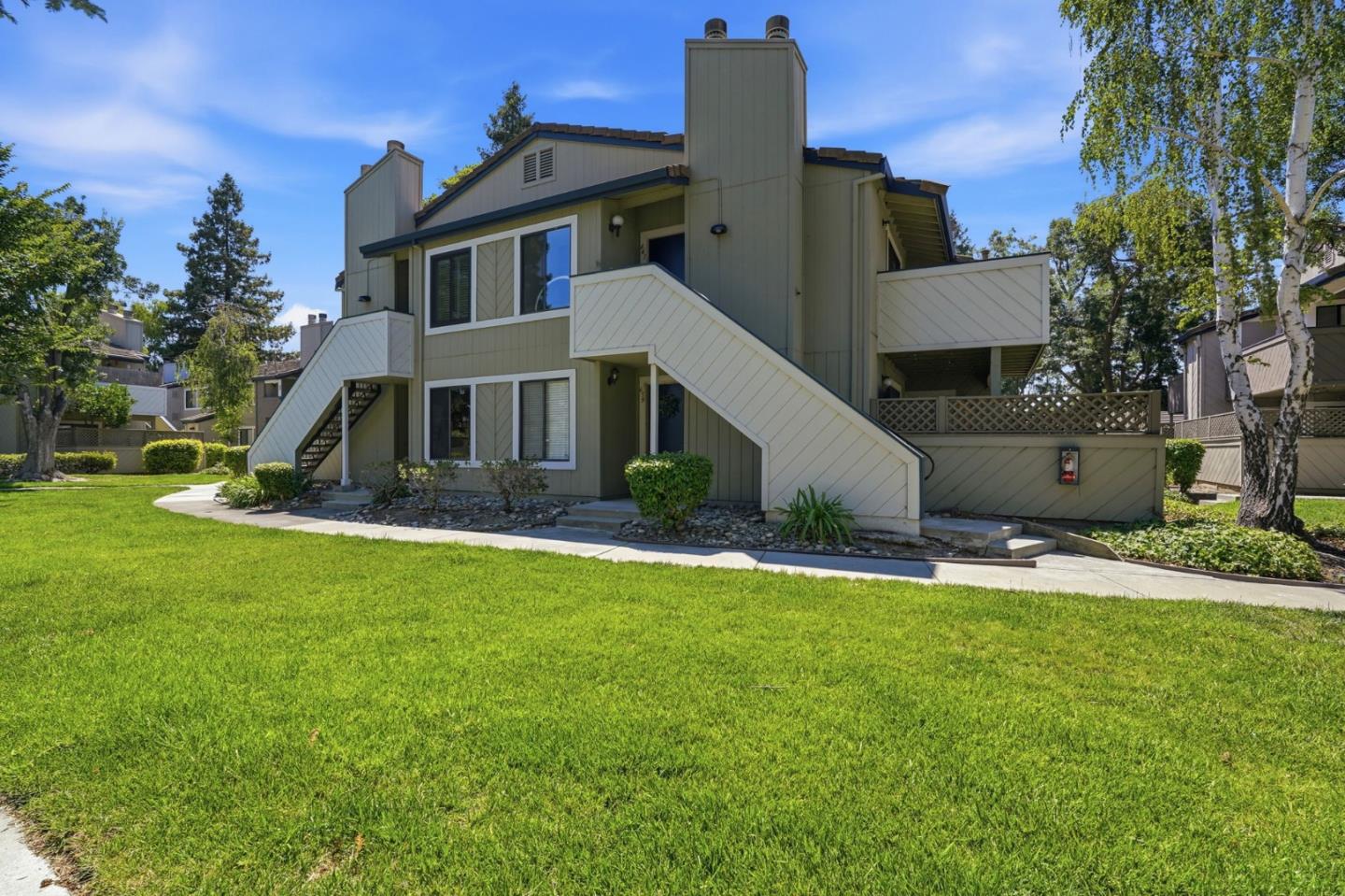 657 Yolo CT
