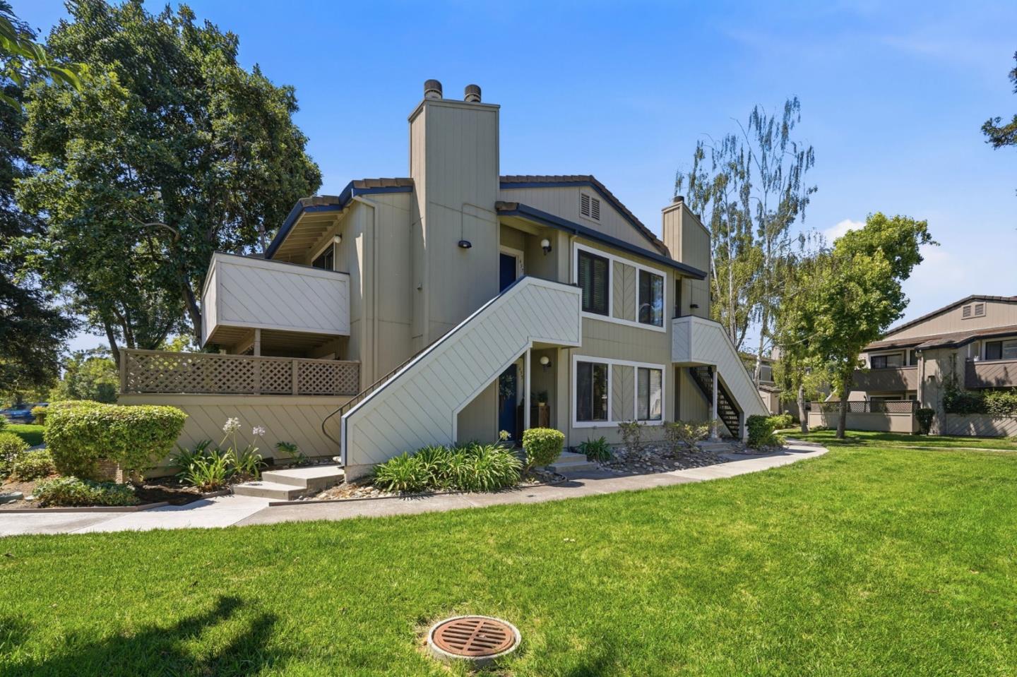 657 Yolo CT