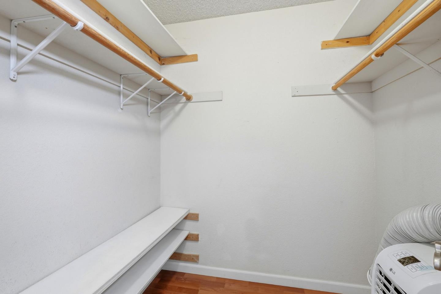 657 Yolo CT