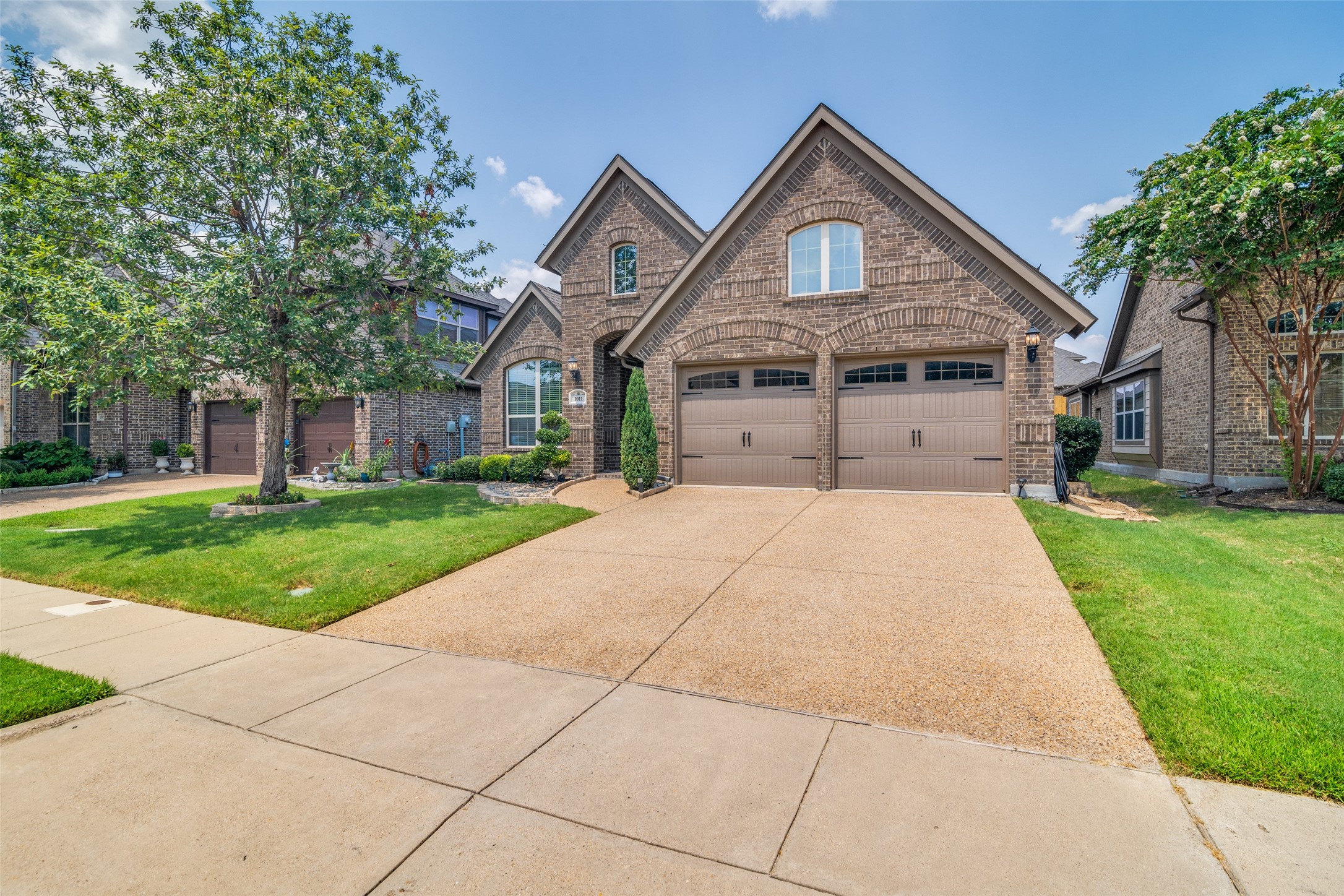 1011 Edgefield Lane