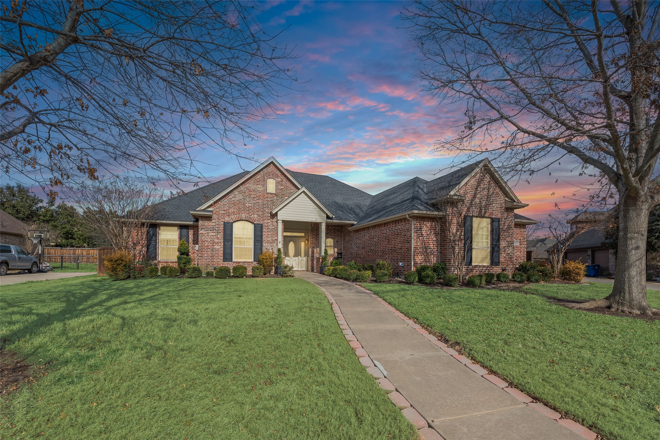 103 Bogey Court
