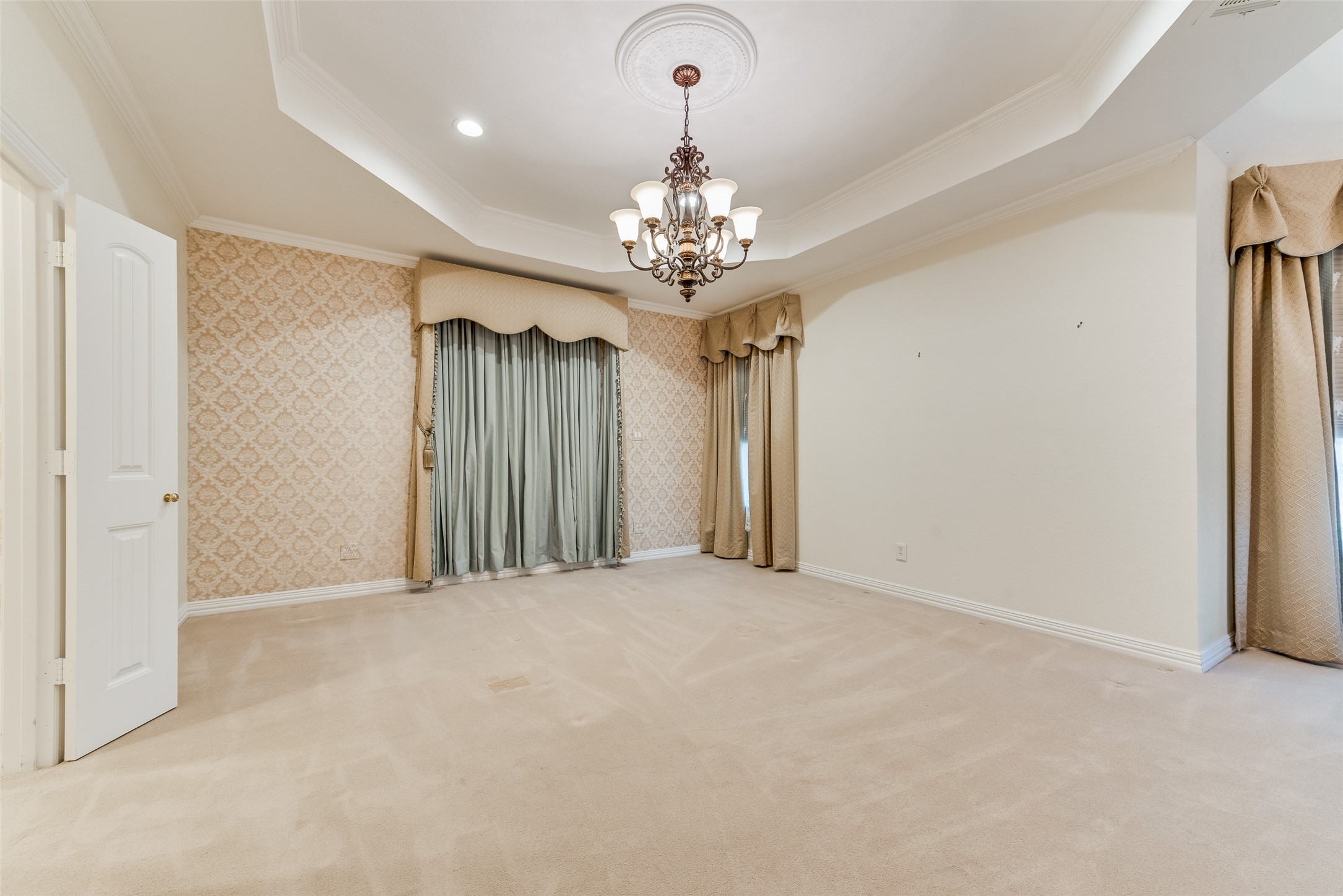 103 Bogey Court