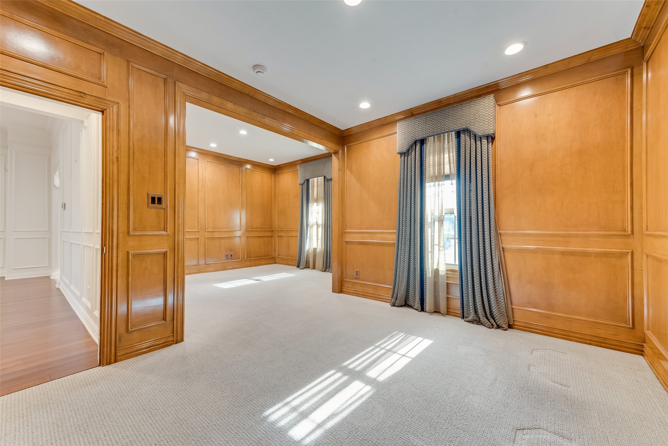 103 Bogey Court