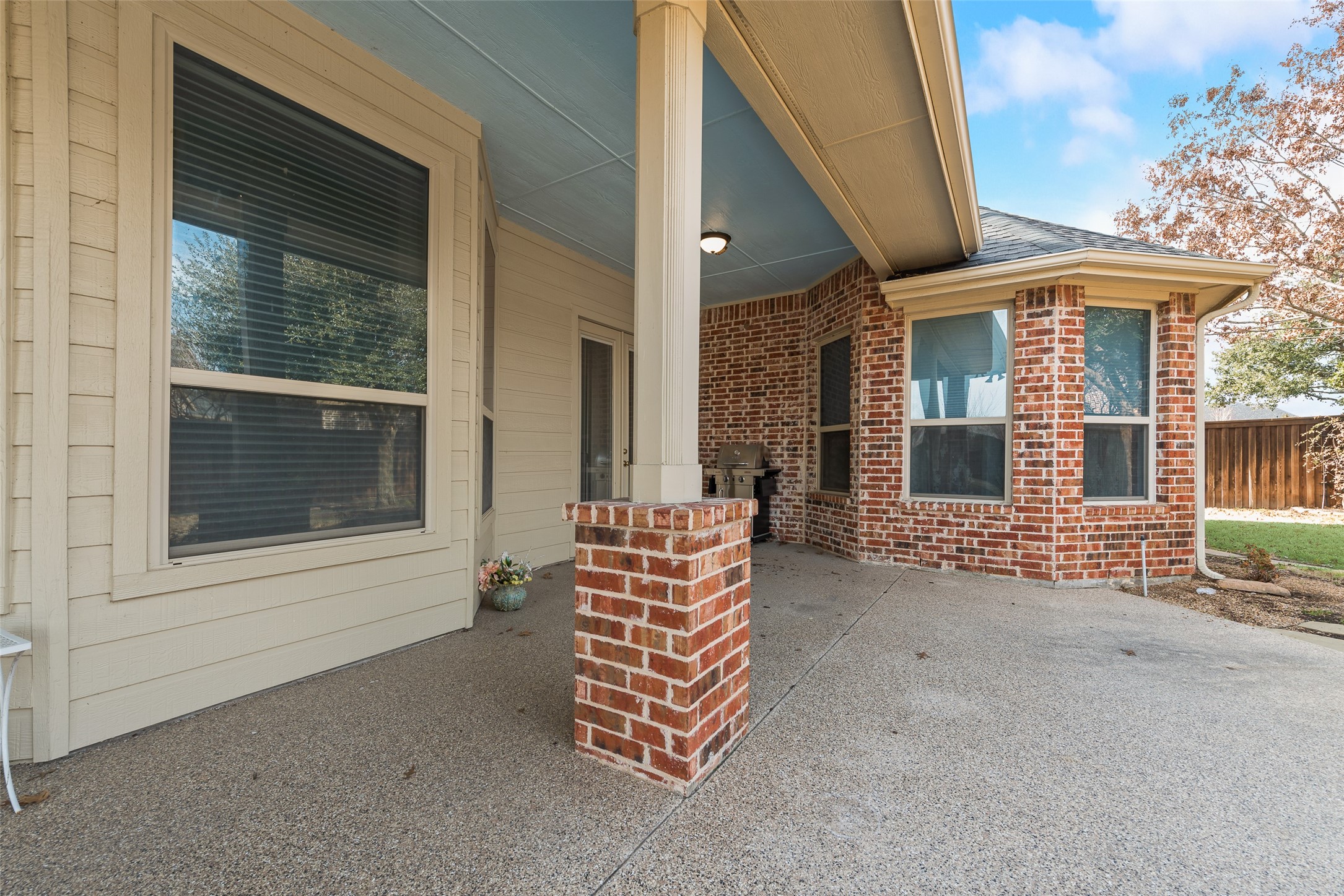 103 Bogey Court