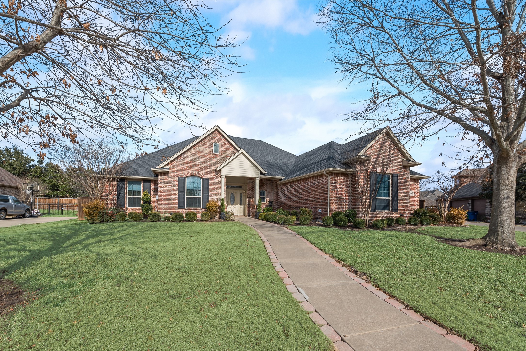 103 Bogey Court