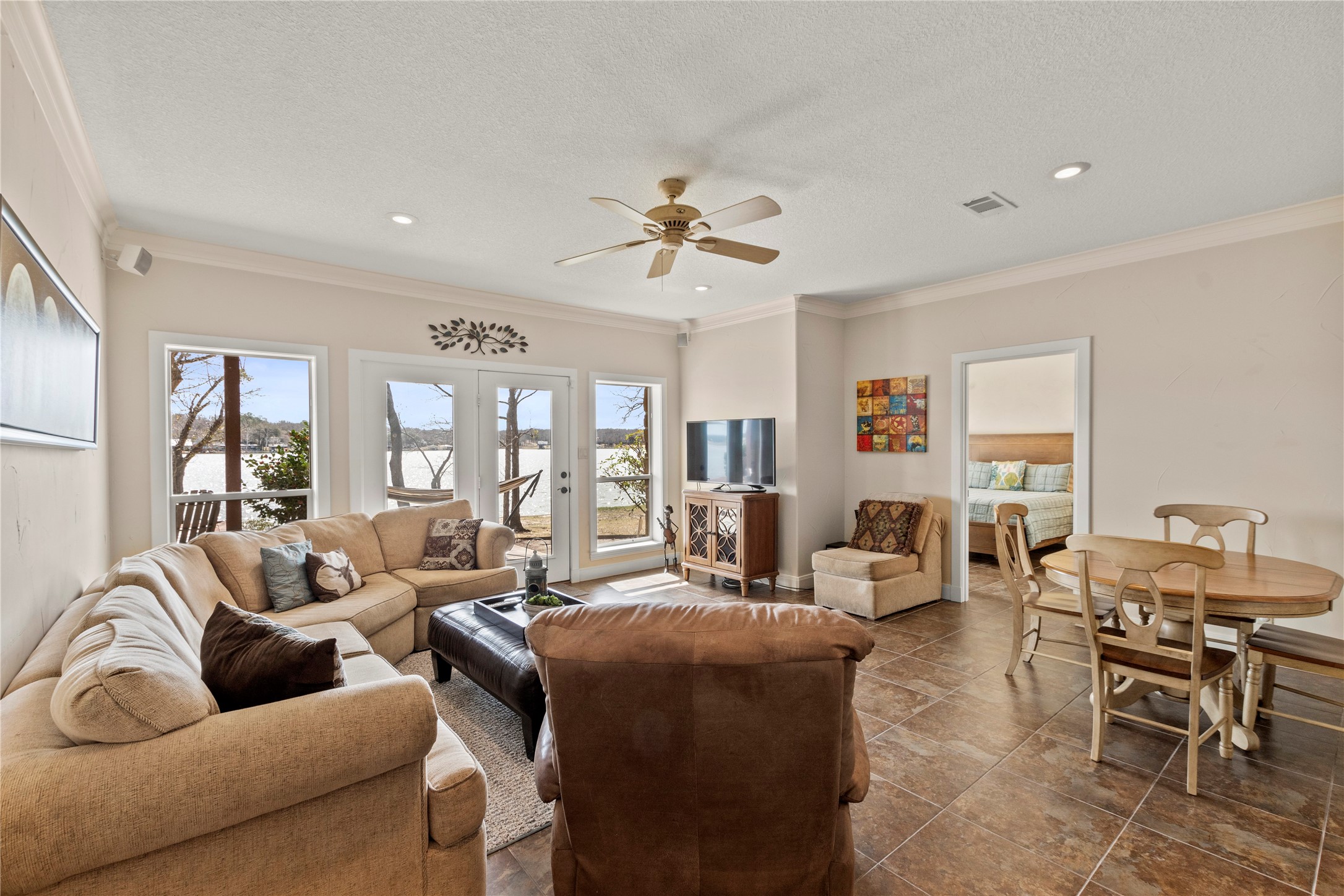 6848 Scenic Drive