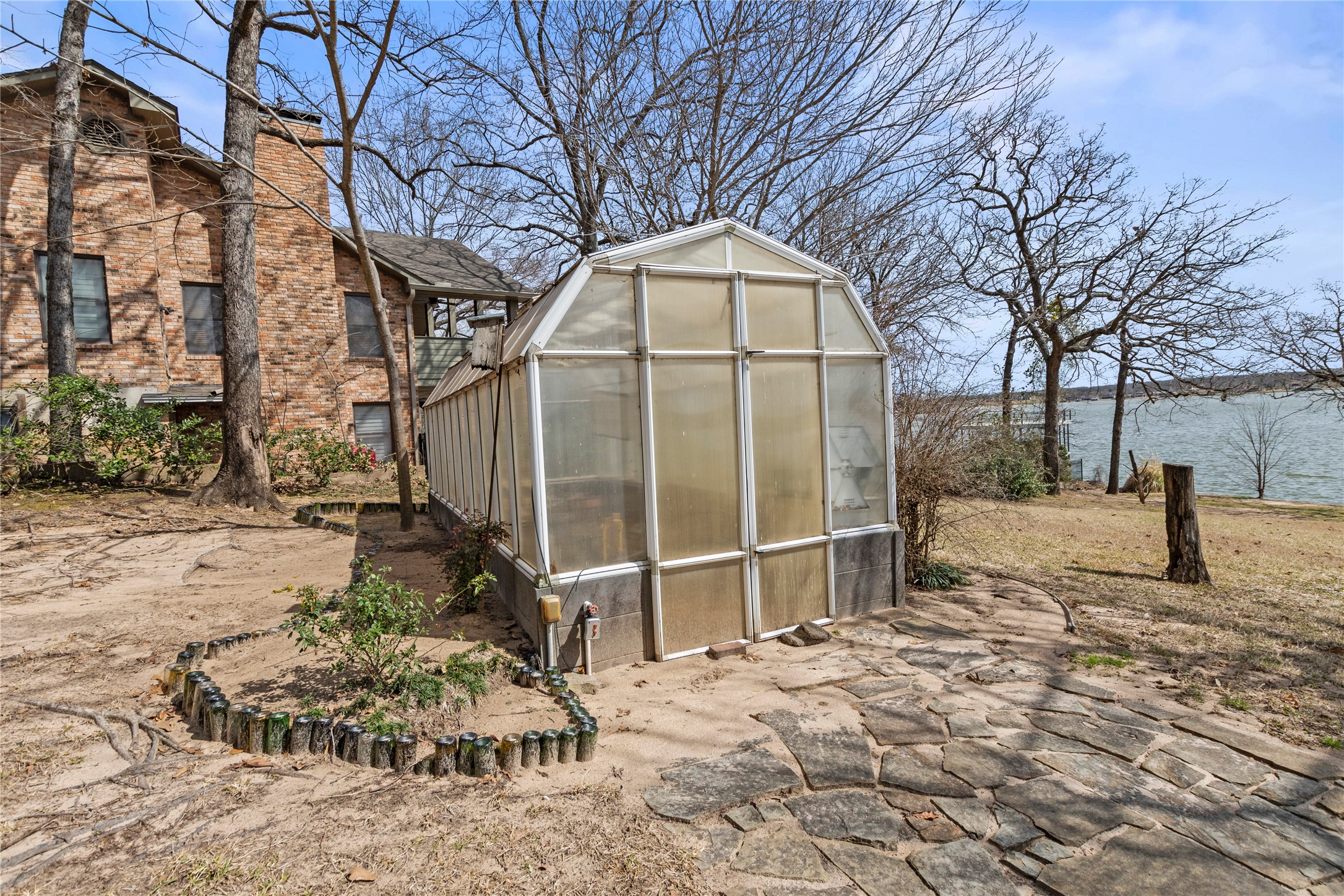 6848 Scenic Drive