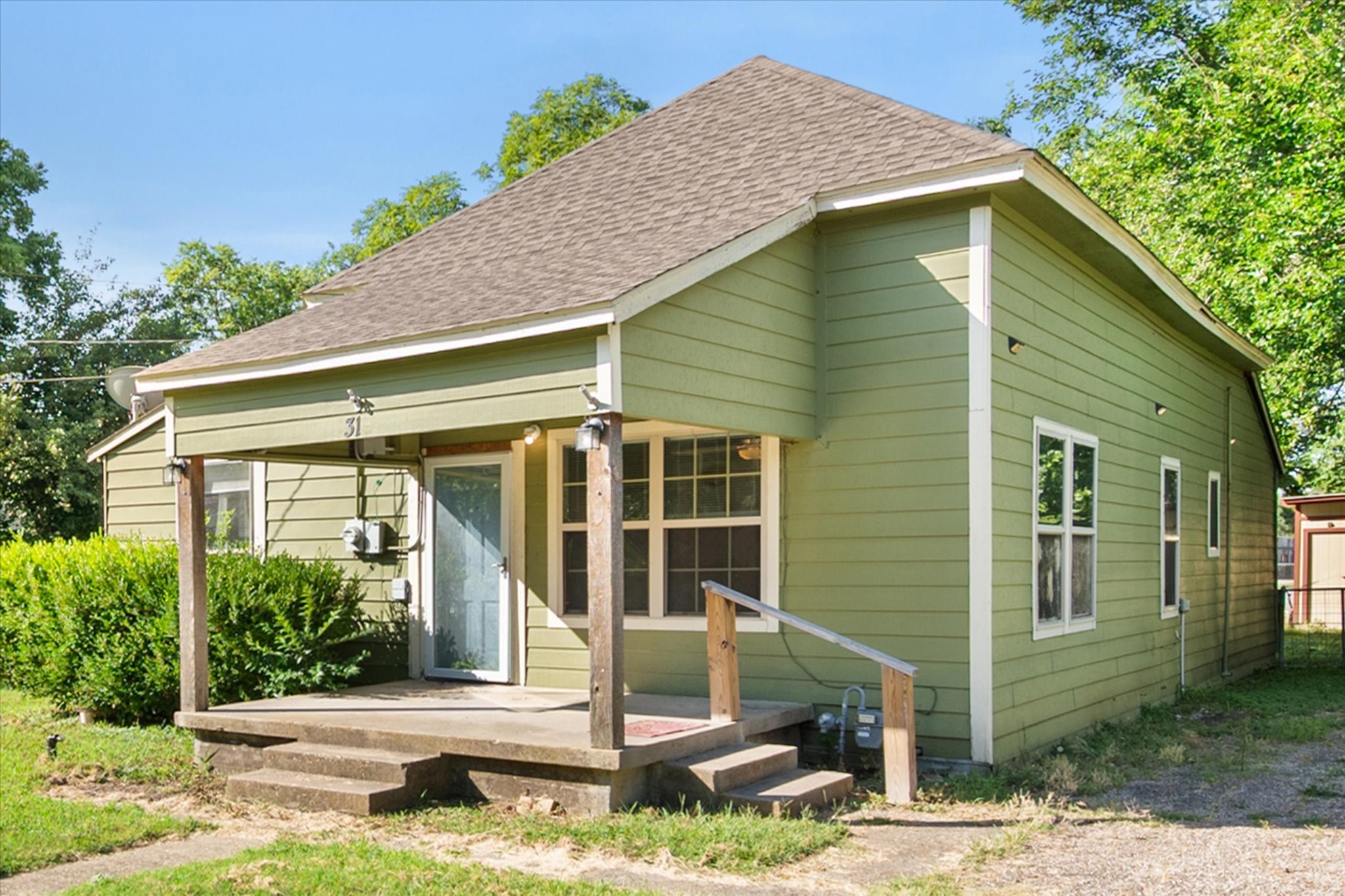 318 Mckenzie Street