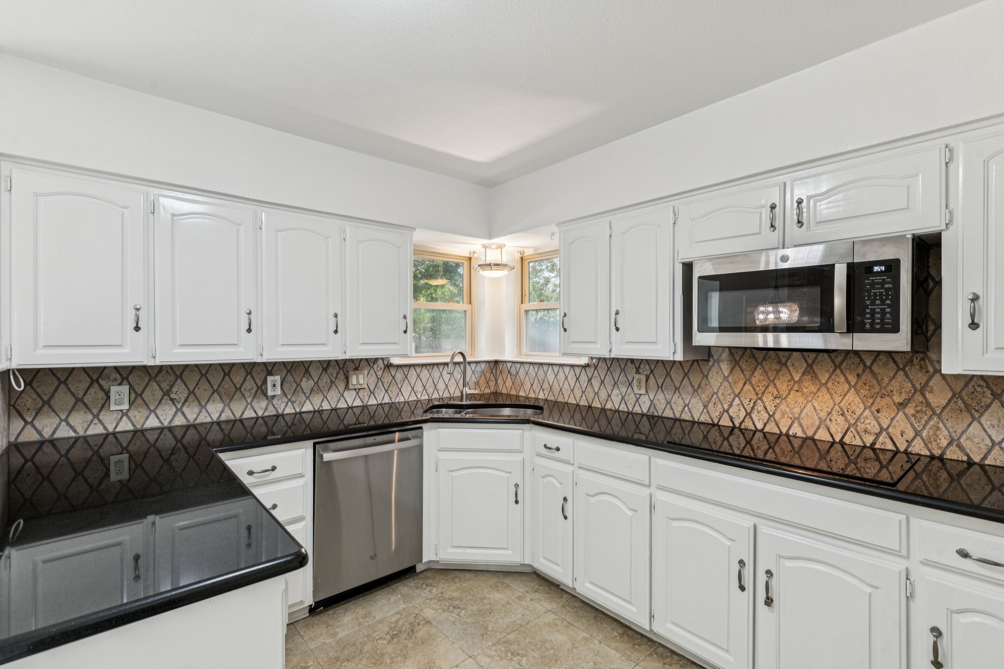 3206 AVON Drive