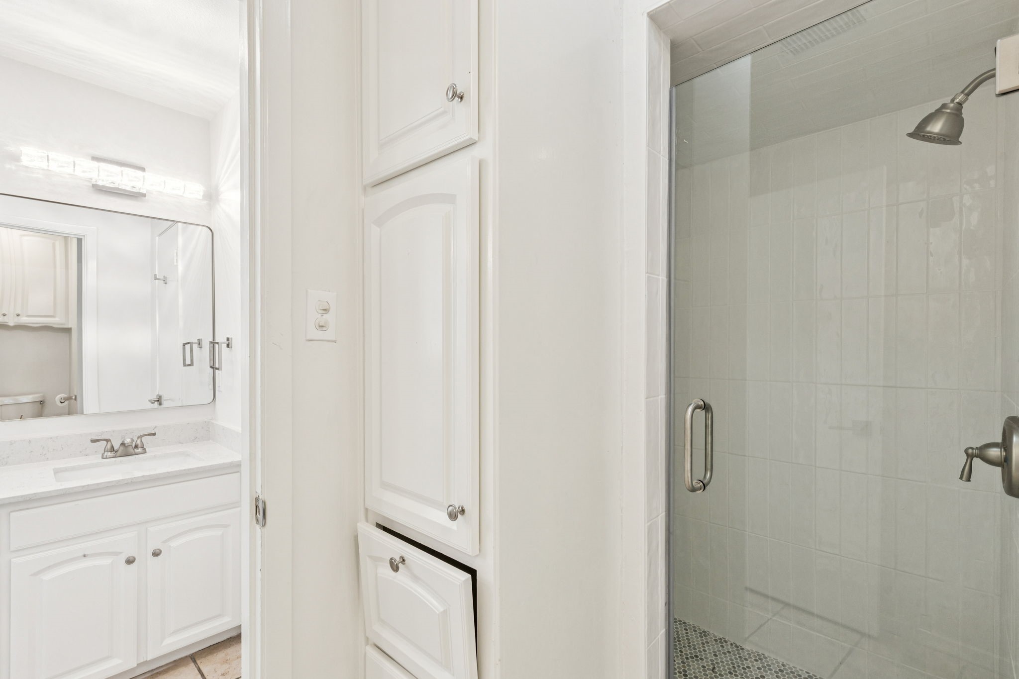 3206 AVON Drive