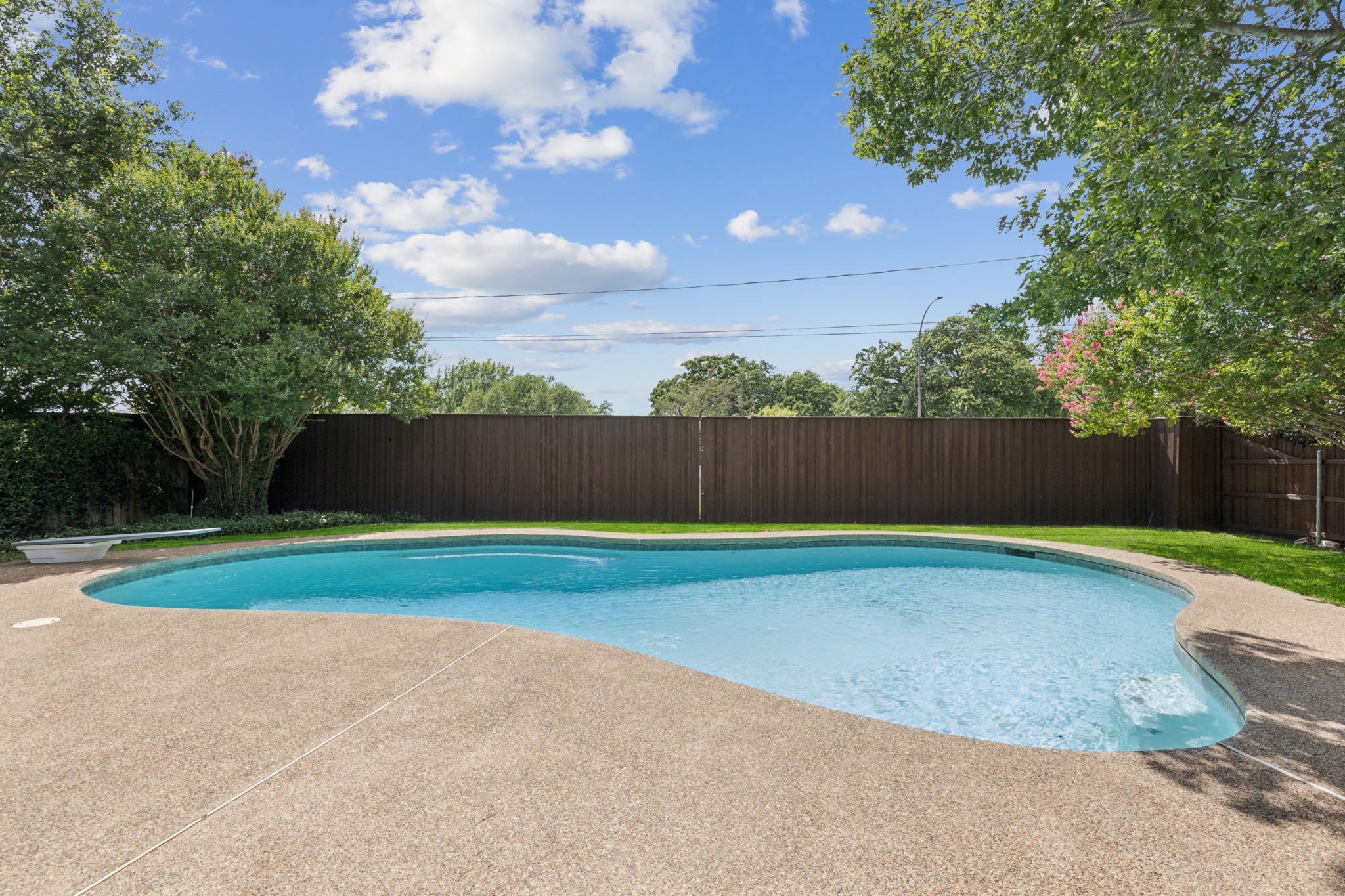 3206 AVON Drive
