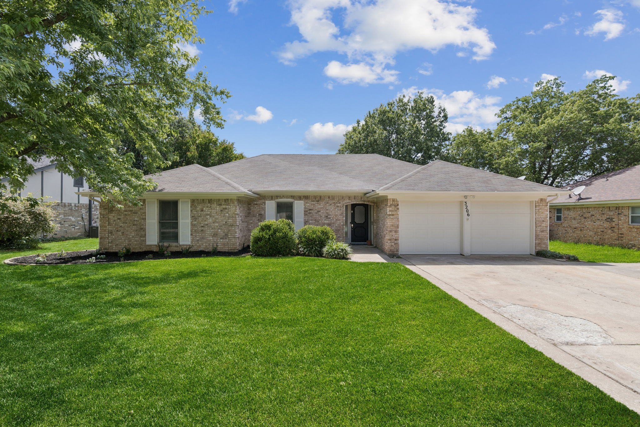 3206 AVON Drive