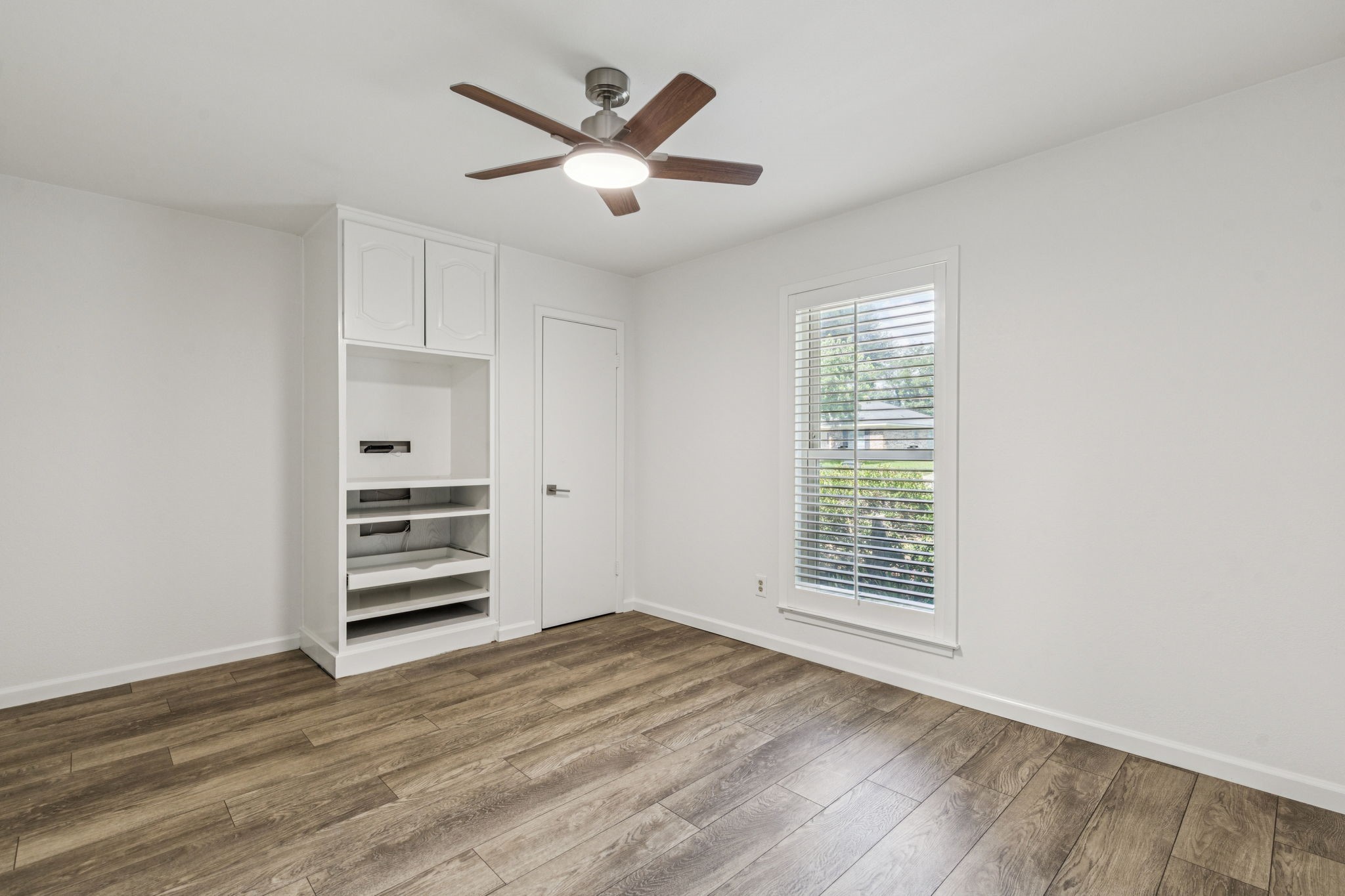 3206 AVON Drive