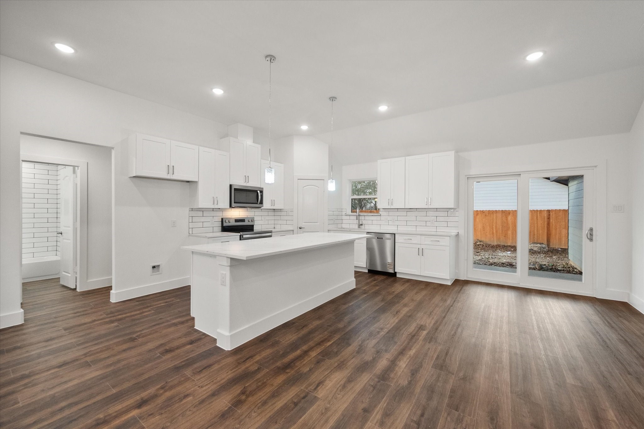 401 N Goodman Avenue
