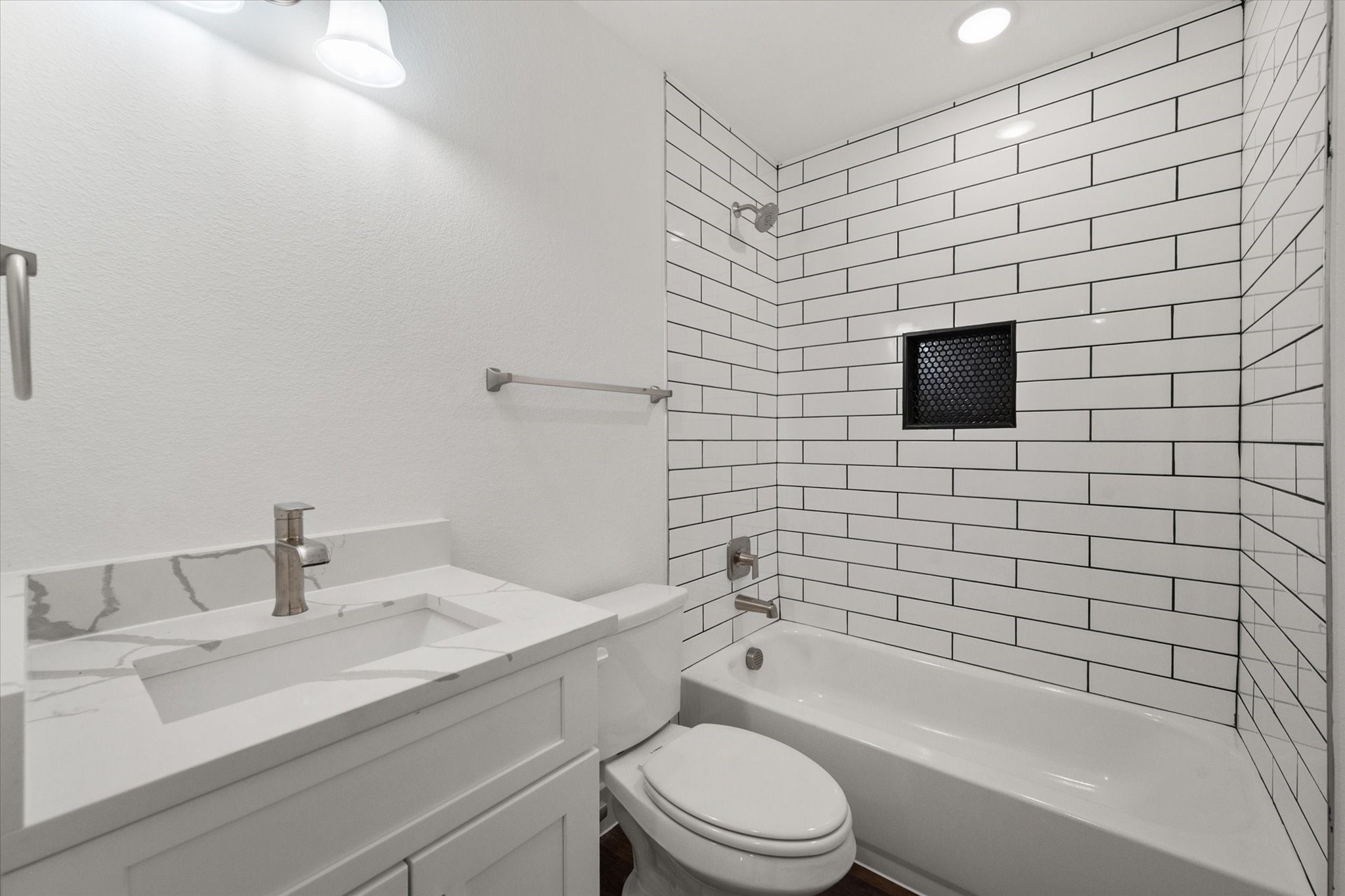 401 N Goodman Avenue