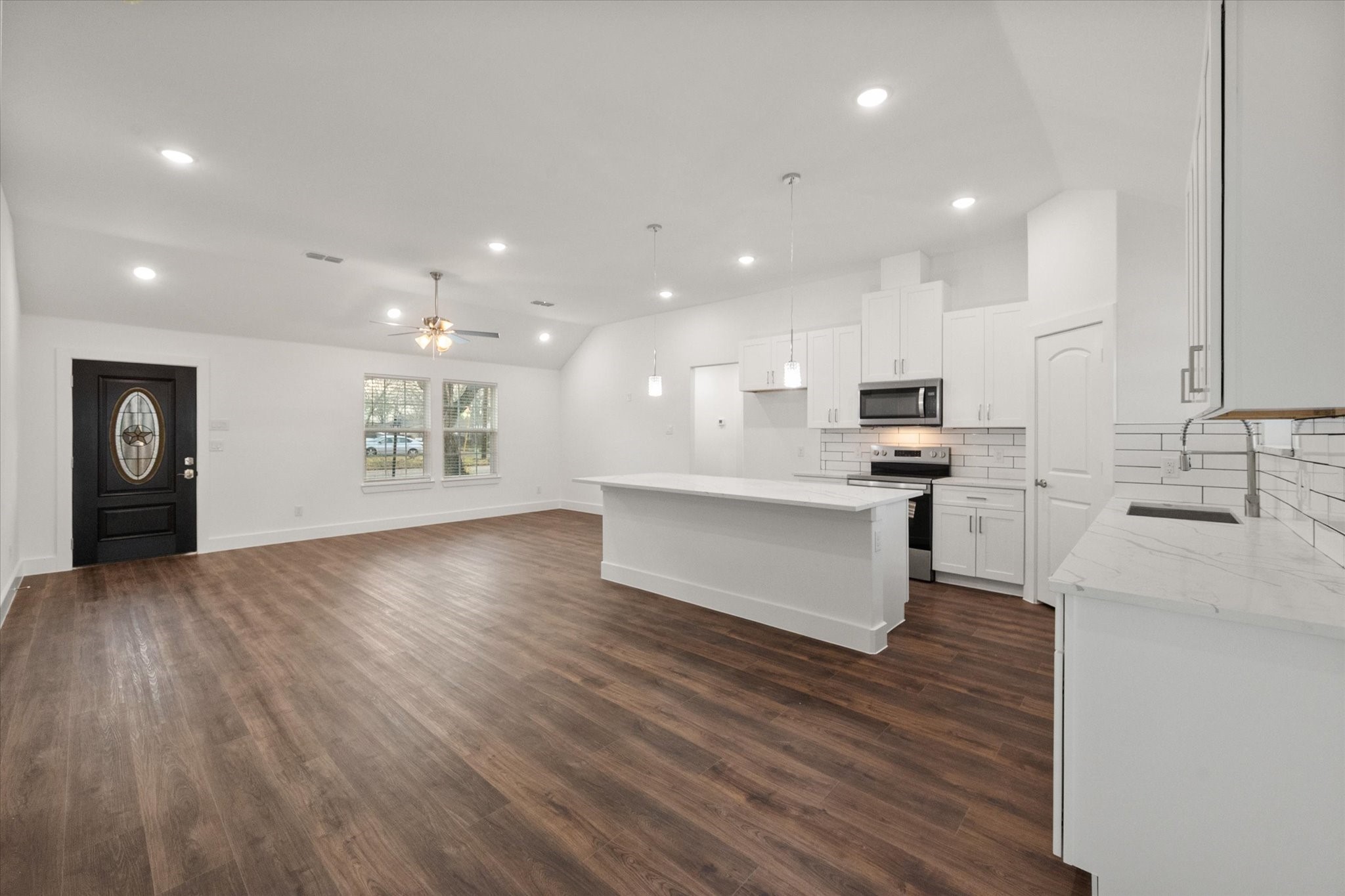 401 N Goodman Avenue
