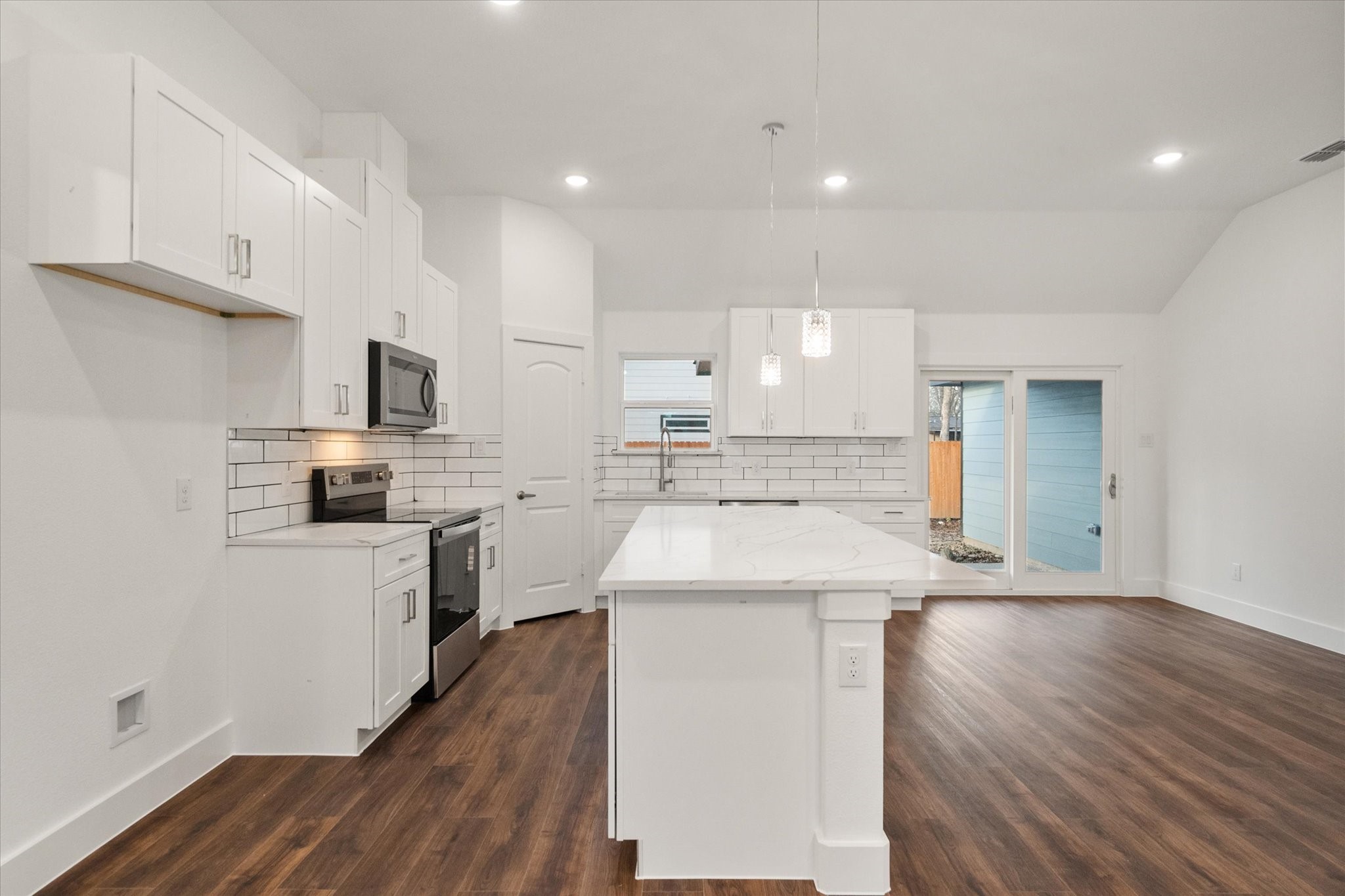 401 N Goodman Avenue