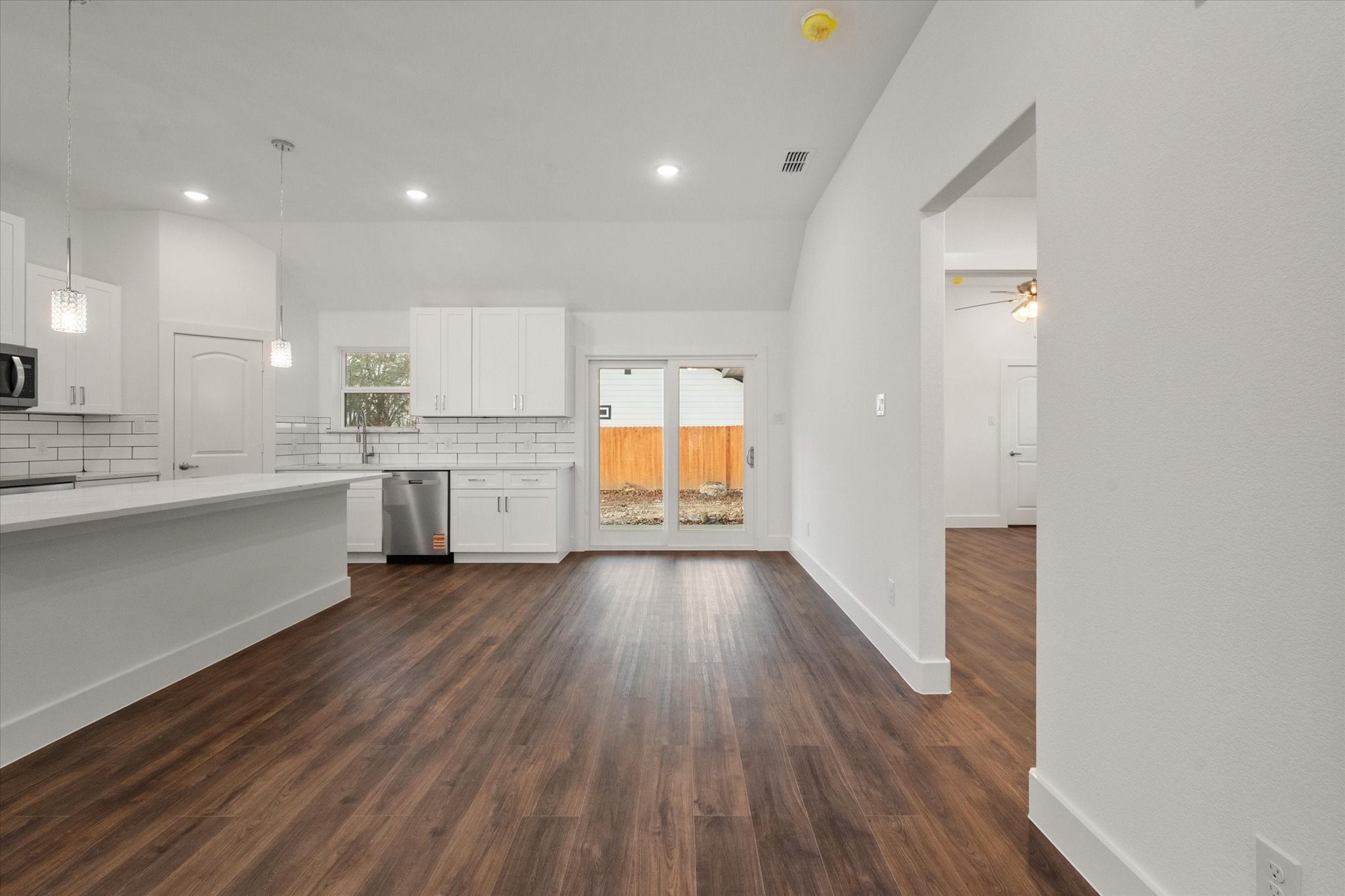 401 N Goodman Avenue
