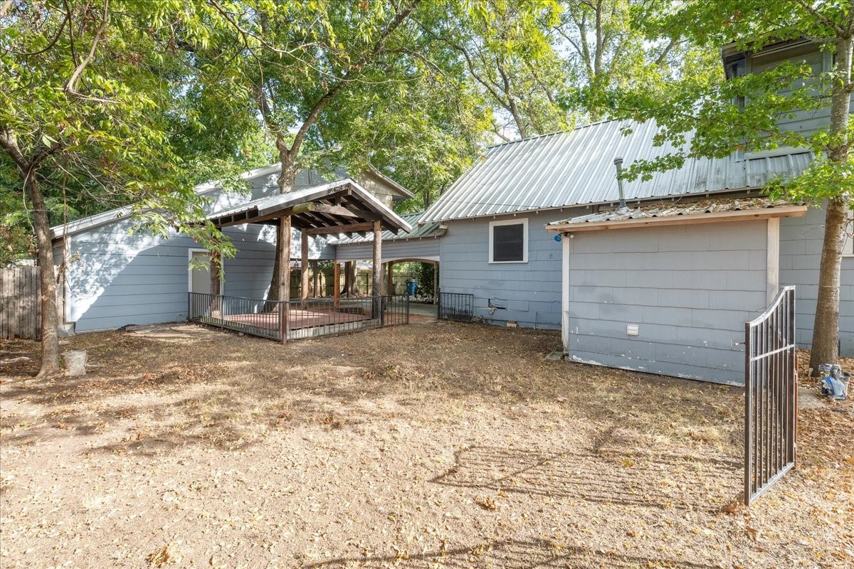 2900 State Highway 22
