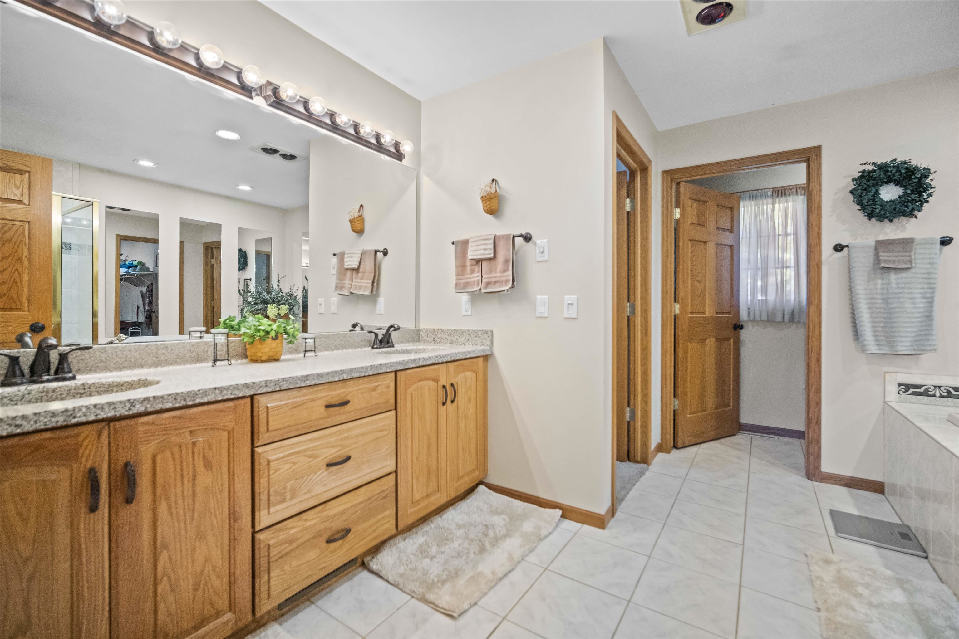 1620 Chapin Lane