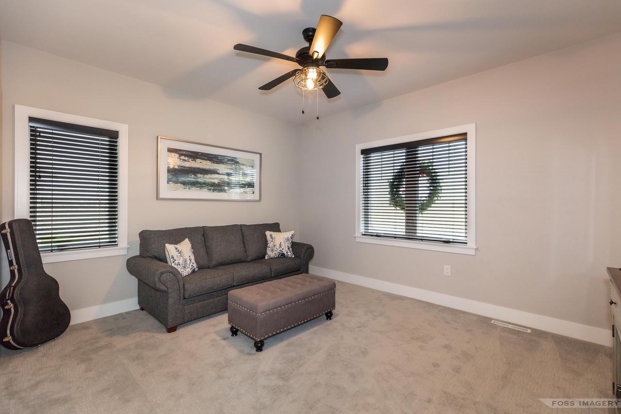 1406 Black Stallion Dr