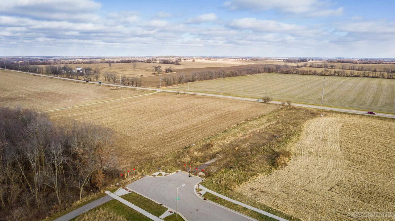 1406 Black Stallion Dr